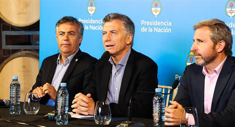 Macri: «Tuvimos tres días de tranquilidad, pero todavía no pasó la tormenta»
