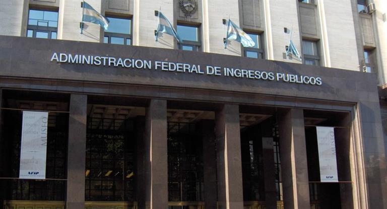 Bienes Personales: aumentaría para los que blanquearon bienes en el exterior