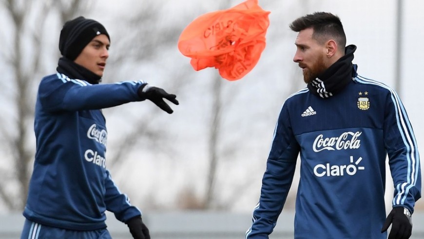 Dos argentinos, entre los nominados al mejor equipo del año por la FIFA