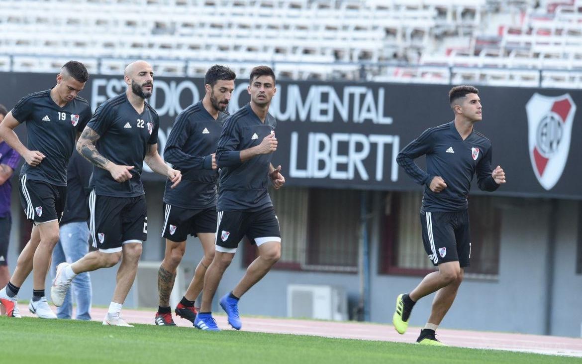 Quintero o Fernández, la duda de Gallardo para enfrentar a Gremio por la Libertadores