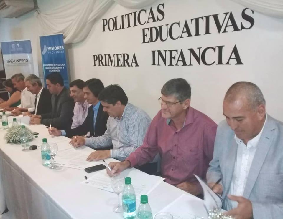 Montecarlo firmo convenio para fortalecer el nivel inicial 2 4 - 43788398 2141841315860397 2407130716149121024 n - 3