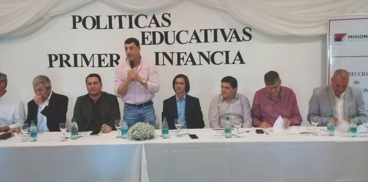 Montecarlo firmo convenio para fortalecer el nivel inicial