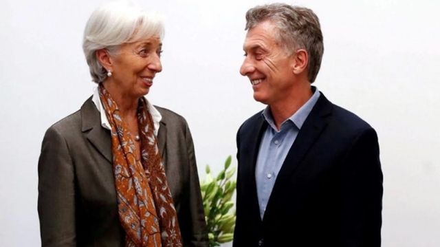 El FMI aprobó el nuevo acuerdo con la Argentina y desembolsa ahora 5.700 millones de dólares