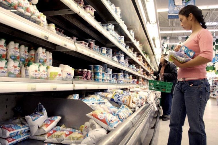 La recesión golpea al consumo: se desploman ventas en shoppings y supermercados