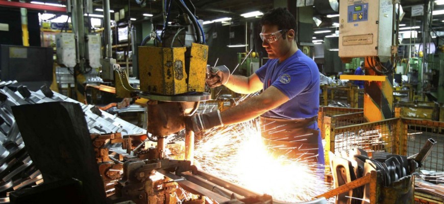 La industria sufrió su cuarta caída consecutiva: cedió 5,6% en agosto