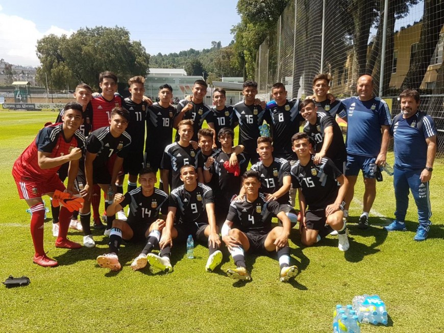 Fútbol: con dos misioneros, el Sub 17 de Argentina barrió a Chile
