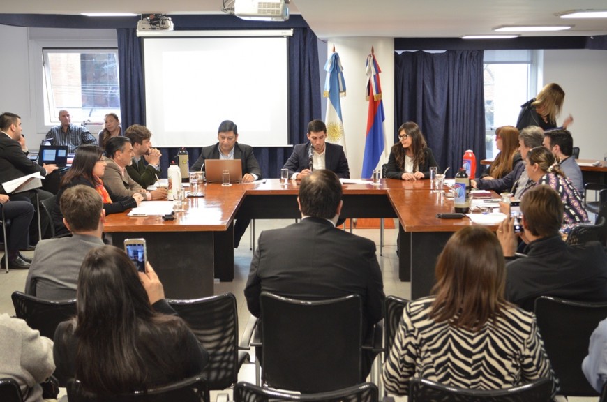 Realizaron las audiencias públicas para los cargos de juez de paz y fiscales de dos localidades 10 20 - DSC 0096 - 19