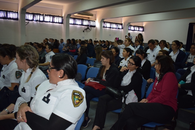 Efectivos de la Policía y del SPP se capacitan para detectar casos de maltrato y abuso infantil 3 6 - DSC 0103 copia - 5