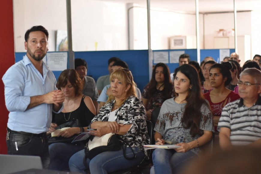 Comenzó el taller Orientación al Trabajo Independiente en la Oficina de Empleo