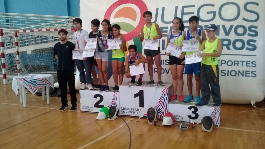 Deportistas de la escuela municipal de esgrima representarán a la provincia en los Juegos Evita 7 14 - IMG 20181003 WA0061 - 13
