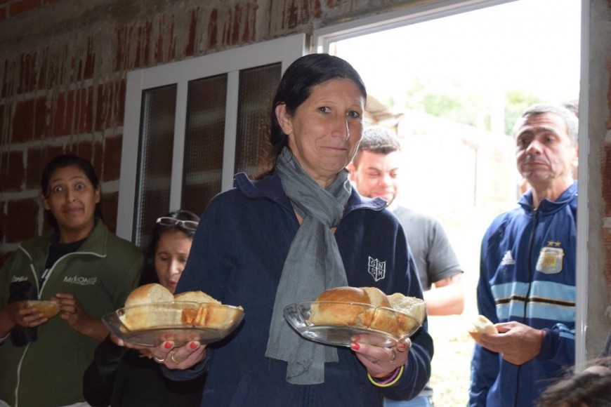 Iplyc Social entregó mobiliario y mercaderías para merendero 5 10 - IMG 20181004 WA0066 - 9