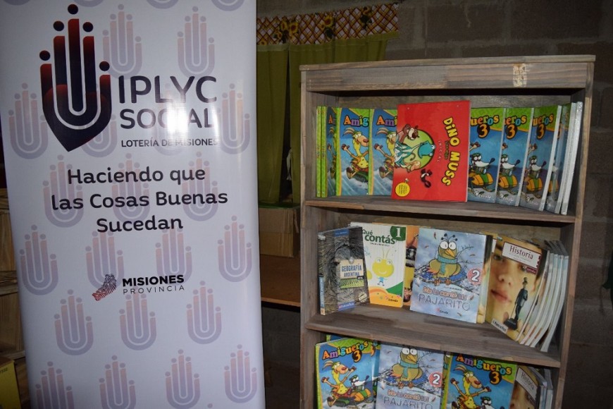 Iplyc Social entregó mobiliario y mercaderías para merendero 6 12 - IMG 20181004 WA0068 - 11