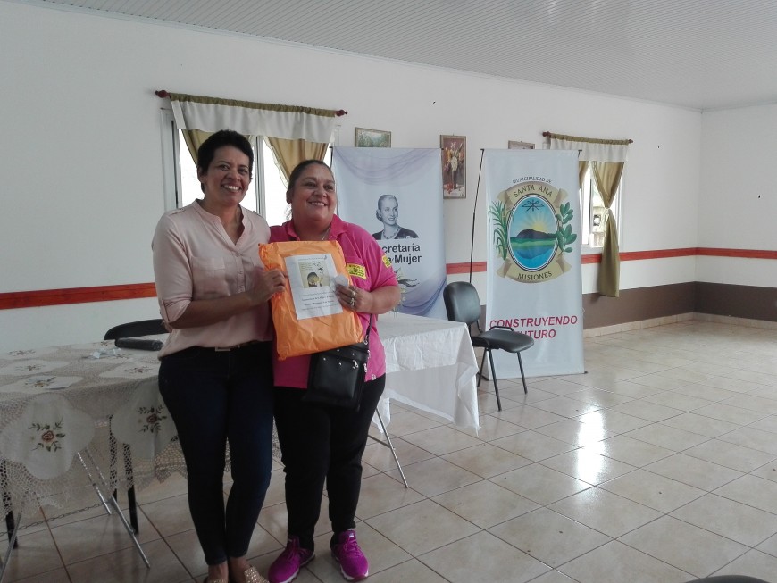 Brindaron una charla sobre violencia en Santa Ana 3 6 - IMG 20181010 105350 - 5