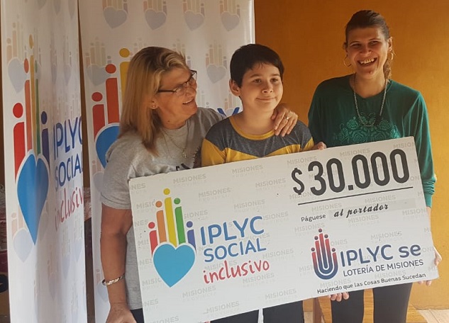 IPLyC Inclusivo y un cheque para estudios médicos