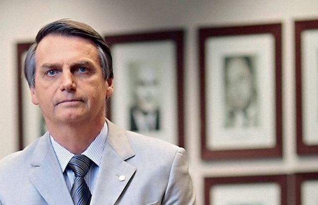 Jair Bolsonaro continúa dominando la carrera presidencial en Brasil