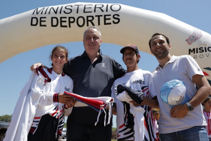 Passalacqua despidió a deportistas que partieron rumbo a los Juegos Evita