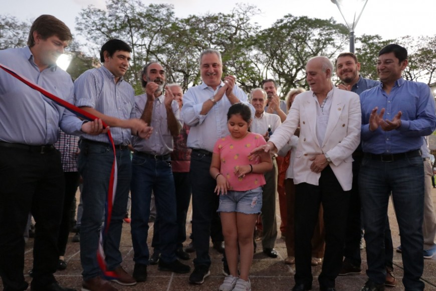 Passalacqua y Losada habilitaron el renovado “Parque Paraguayo”