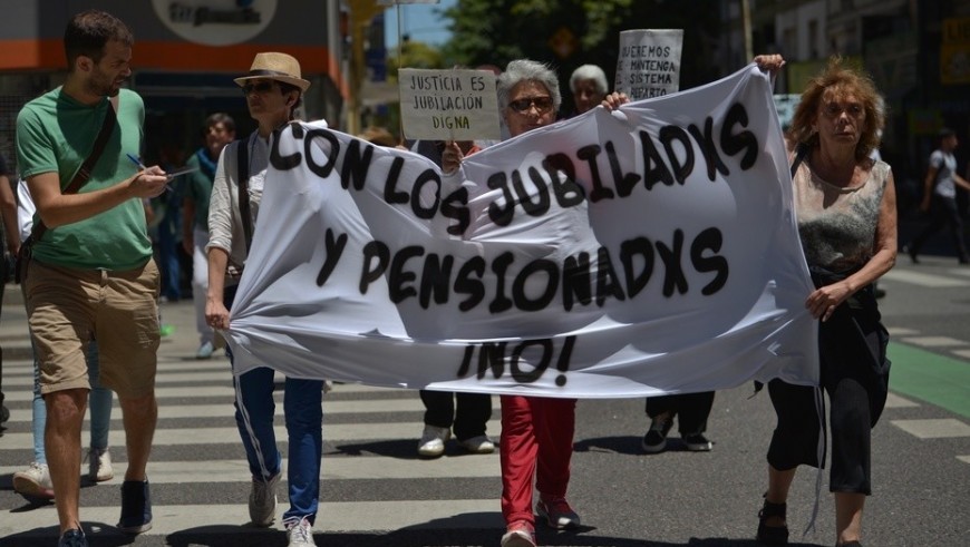 Los jubilados perderán casi 16 puntos de poder adquisitivo