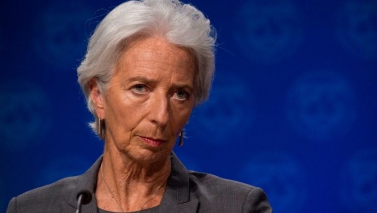 Lagarde: "La aprobación del presupuesto será clave para restablecer la confianza"