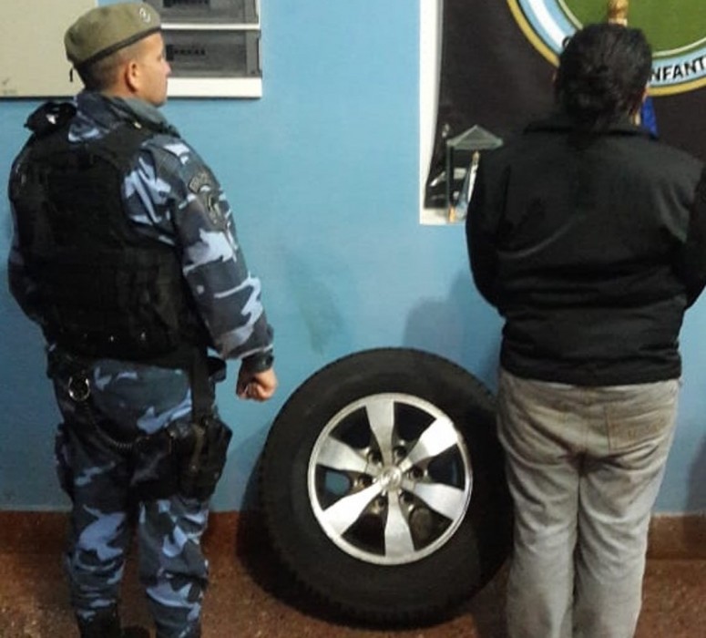 Atraparon a presunto “robaruedas” en el centro de Posadas