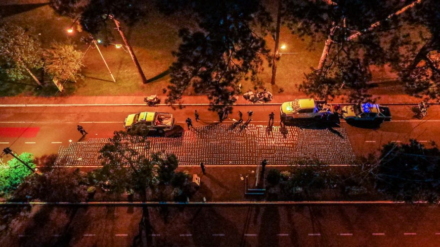 Secuestraron una camioneta robada y cargada con 1.800 gruesas de cigarrillos