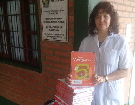 Educación entregó útiles a escuelas afectadas por el temporal