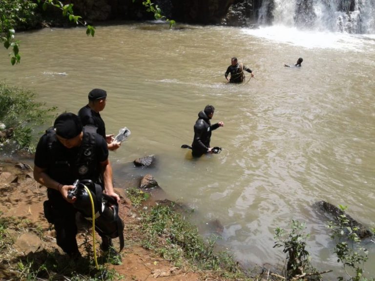 Iguazú: hallaron el cuerpo del joven desaparecido en el arroyo Mbocay