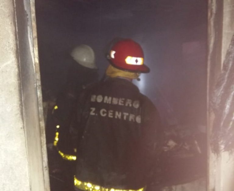 Bomberos sofocaron incendio de una vivienda en Posadas