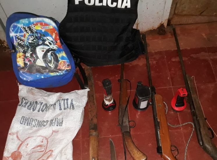 Puerto Esperanza: detuvieron a 3 personas por tenencia ilegal de armas