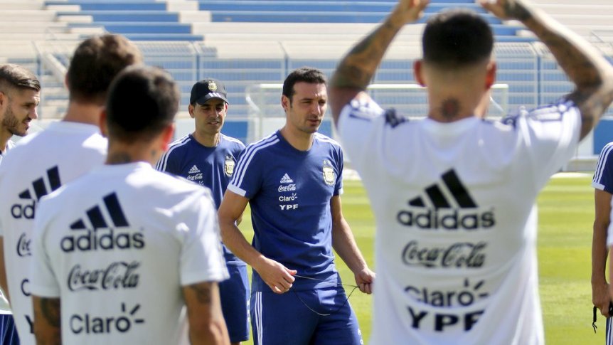 Amistoso internacional: Scaloni tendría definido el equipo para enfrentar a Brasil