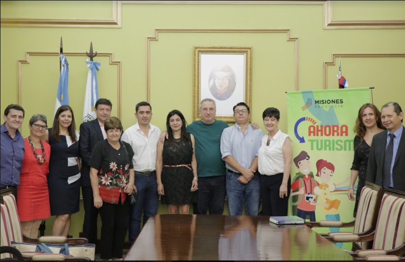 Passalacqua lanzó el “Ahora Turismo” junto a las Cámaras que nuclean al sector y el Banco Macro