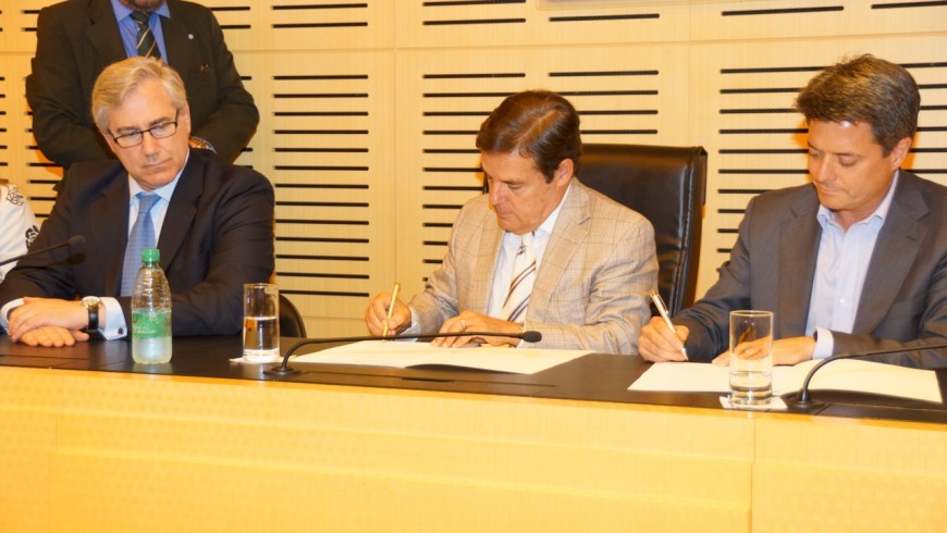 Editorial Santillana incluirá las experiencias de la Escuela de Robótica en sus publicaciones