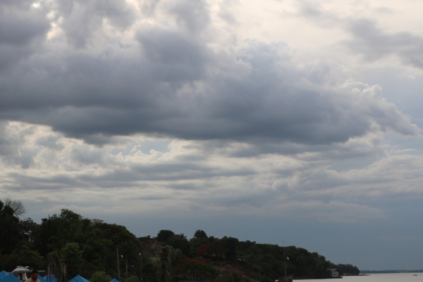 Tiempo: viernes fresco con lluvias y tormentas