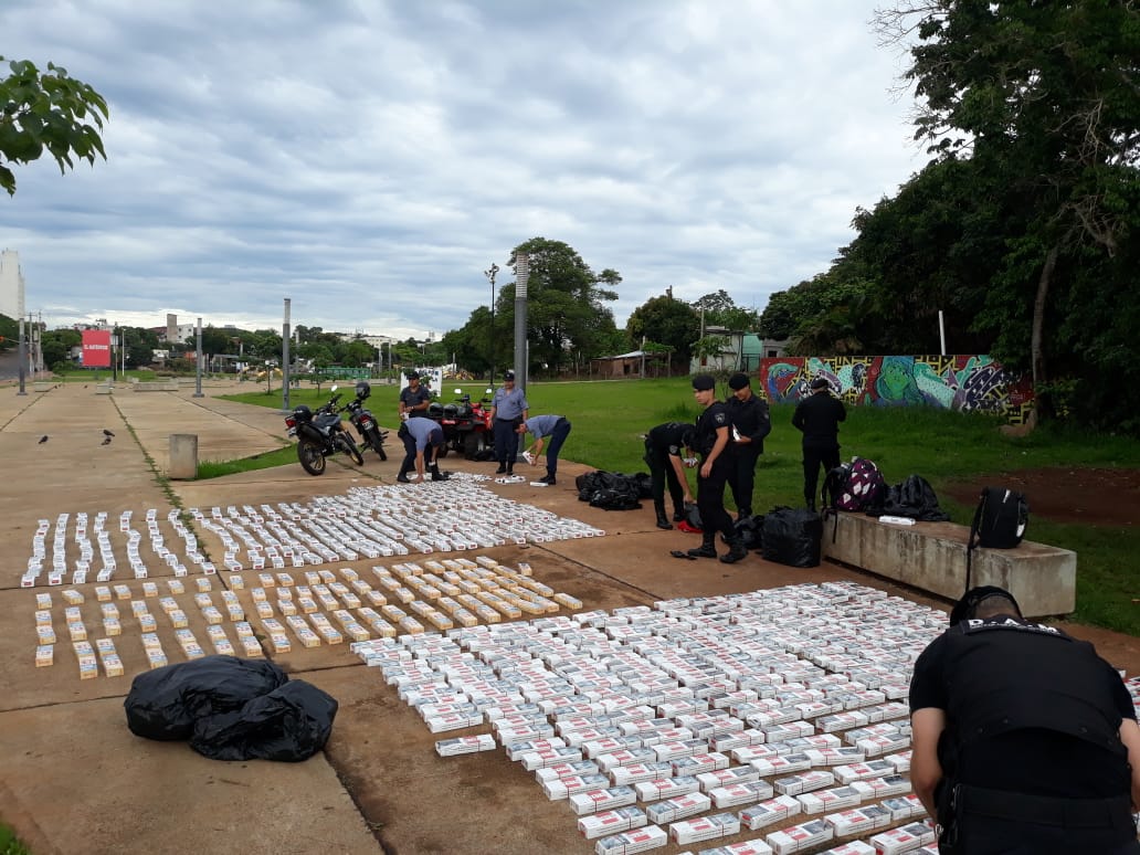 Incautaron más de 1400 gruesas de cigarrillos sin aval aduanero en Posadas