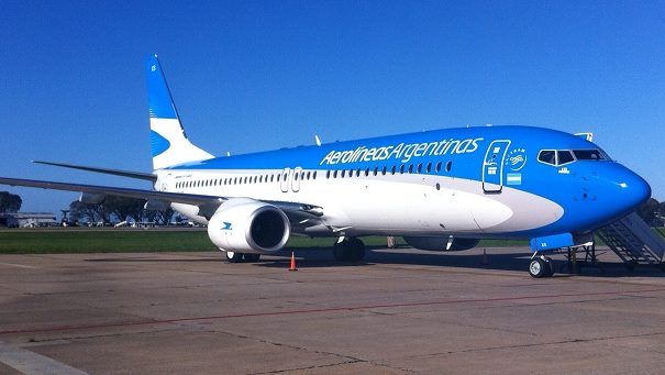 Aerolíneas Argentinas canceló todos sus vuelos del próximo lunes