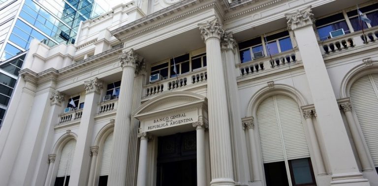 Por más demanda de pesos, el Banco Central inyectará unos $116.000 millones hasta diciembre