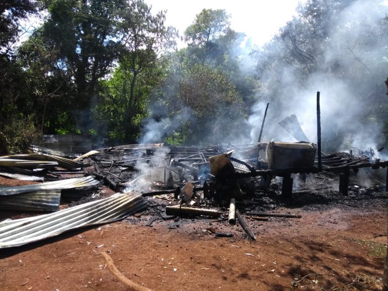 Irigoyen: asistieron a familia damnificada por un incendio