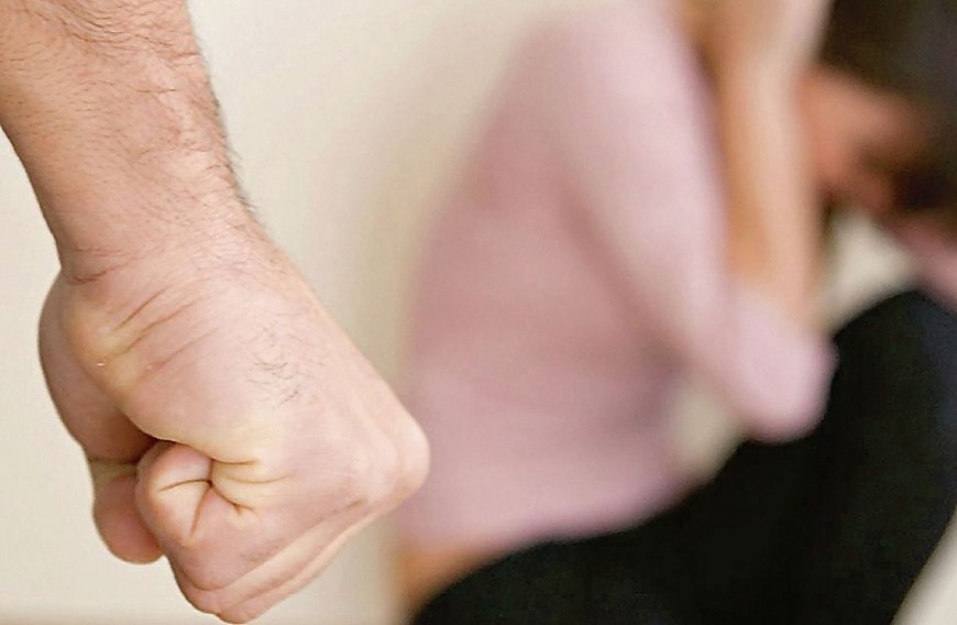 Violencia económica contra las mujeres: cómo actúa y quiénes la sufren