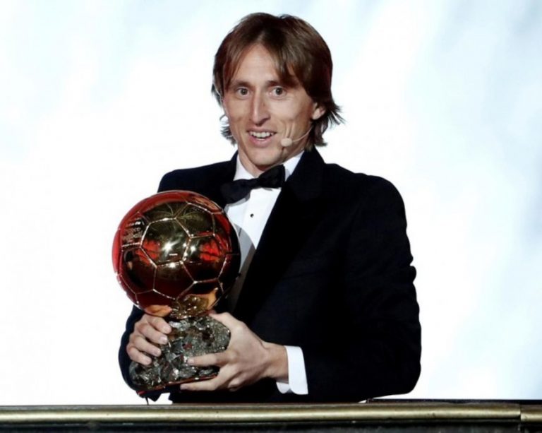 Fútbol: Modric se quedó con el Balón de Oro, Messi fue quinto