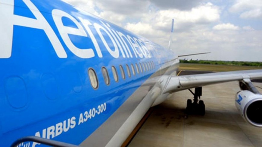 Avión de Aerolíneas Argentinas retrasó su salida de Córdoba por una amenaza de bomba
