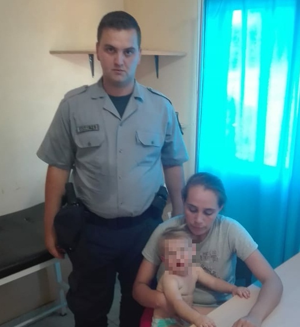Policías realizaron técnicas de RCP a un  bebé de un año