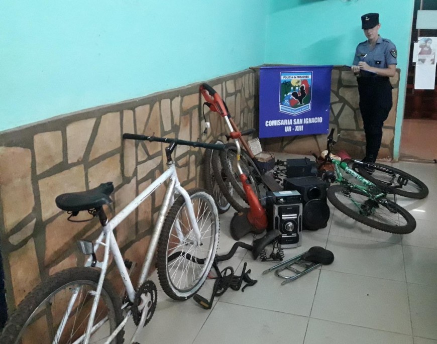 Desmantelaron un aguantadero de bicicletas y otros elementos robados en San Ignacio