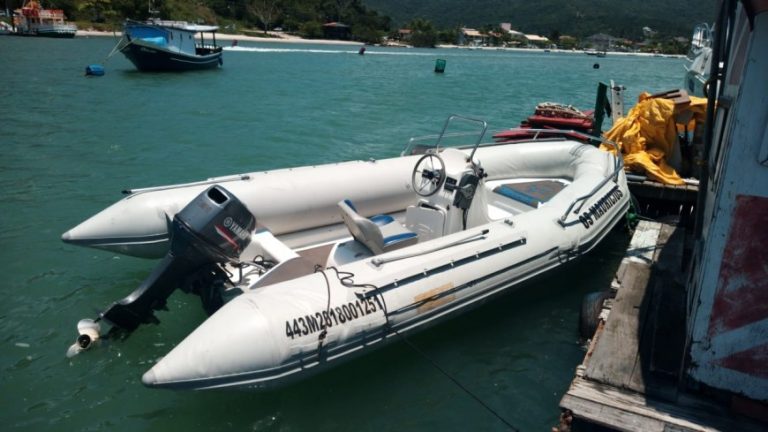 Oficiales de enlace en Brasil recuperaron una embarcación robada a un argentino