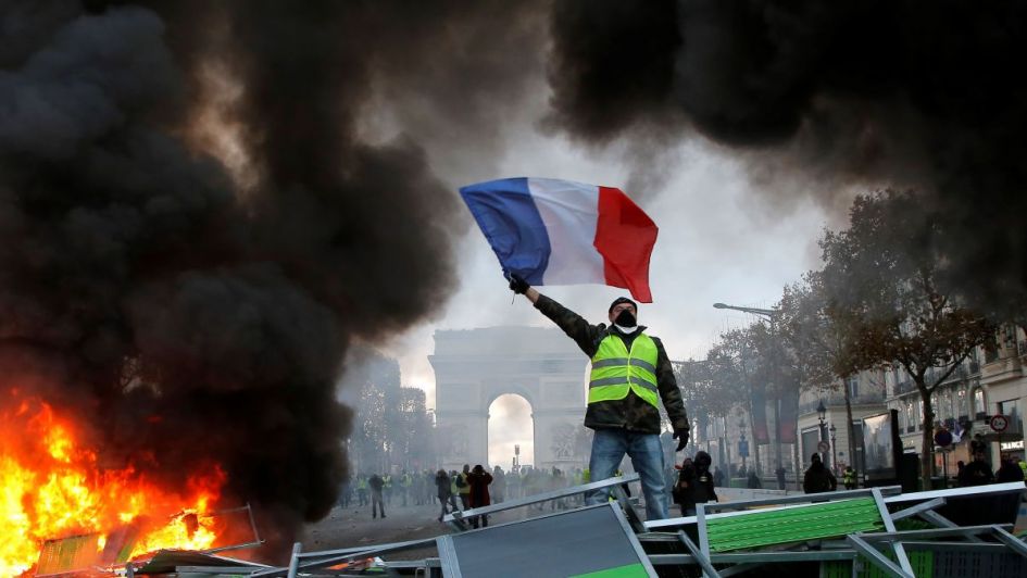 Arde Francia: los “chalecos amarillos” fueron reprimidos por la policía en el centro de París