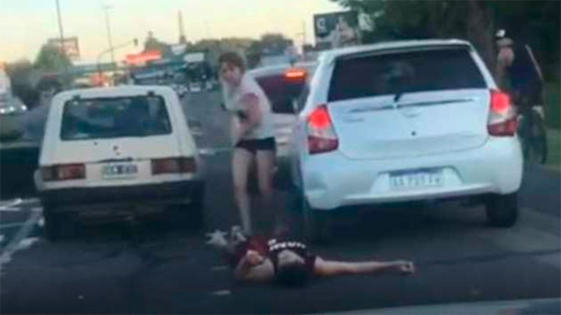 Luchadores de “kick boxing” le fracturaron el cráneo tras discusión de tránsito