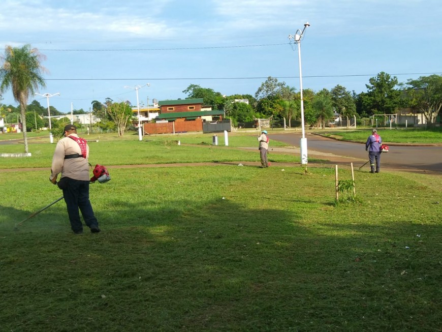 Realizan tareas de limpieza y arreglo de calles en el Sector A de Miguel Lanús