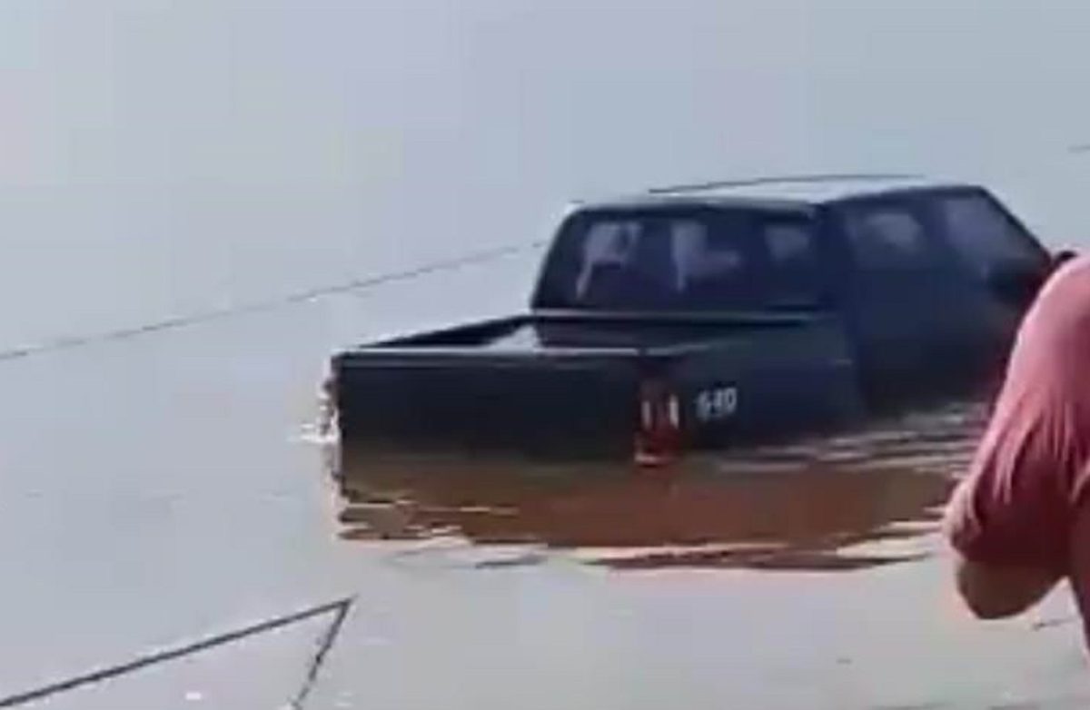 Corrientes: murió ahogado tras caer con su camioneta al río Uruguay