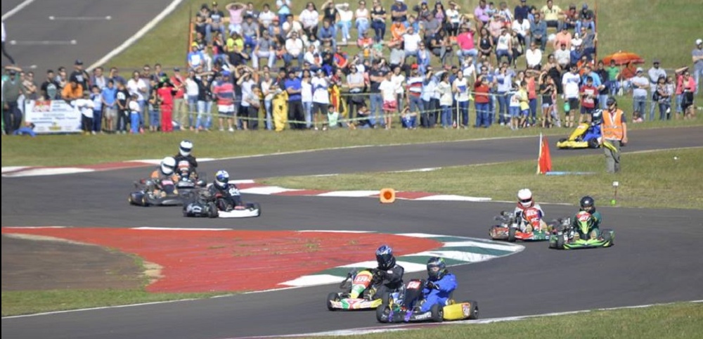 El Karting y el Automovilismo salen a la pista en Oberá y Posadas