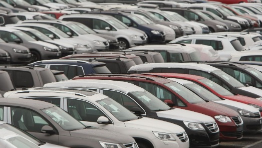Venta de autos cayó 10% en enero: alertan que el sector está en "caída libre"