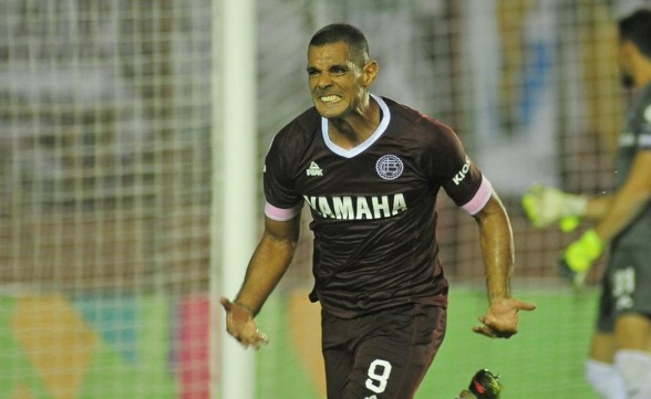 Superliga: Lanús derrotó a Gimnasia y confirmó su buen momento